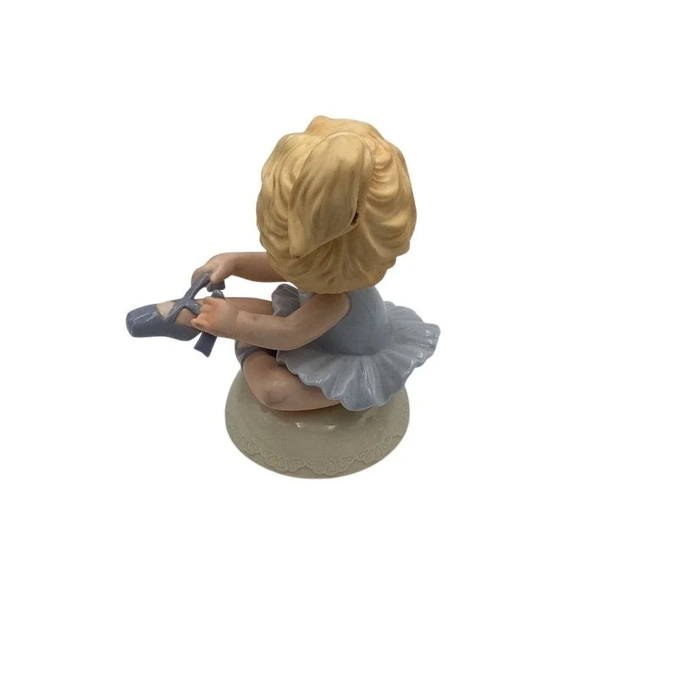Porcelain Ballerina Figurine Blonde Girl‎ in Gray Tutu